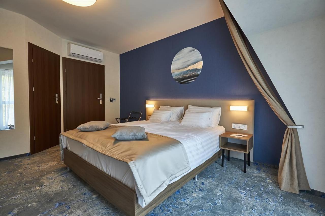 Hotel Crystal Hajdúszoboszló Eksteriør billede