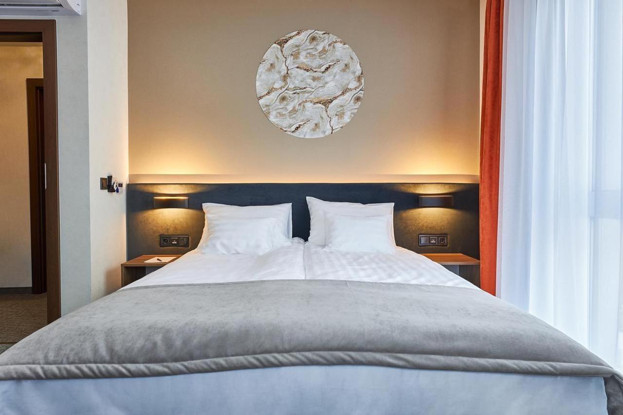 Hotel Crystal Hajdúszoboszló Eksteriør billede