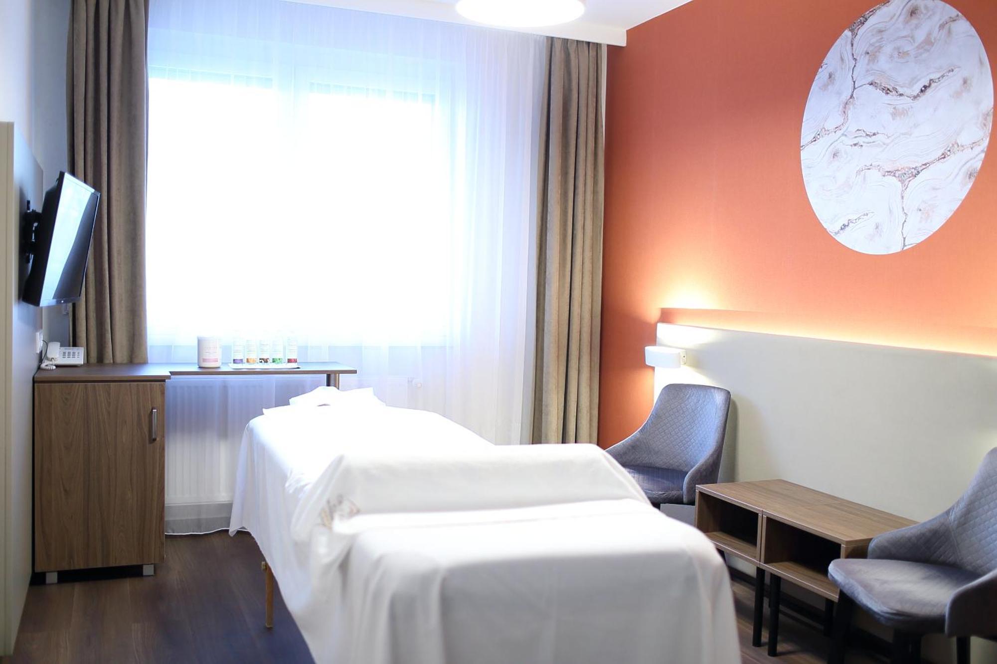 Hotel Crystal Hajdúszoboszló Eksteriør billede